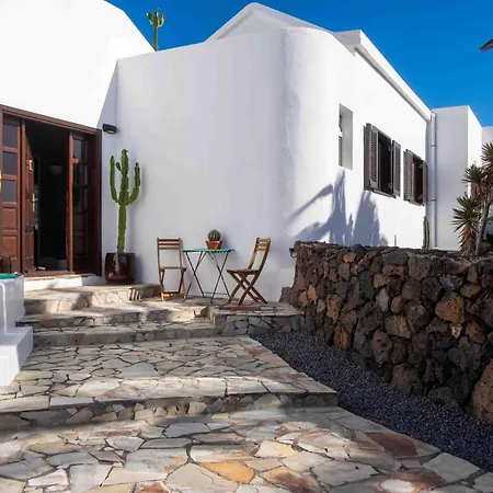 By The Sea 빌라 Mala