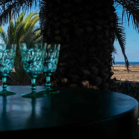 فيلة By The Sea *